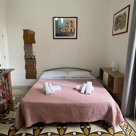 Marilu Apartment Palermo Bagian luar foto