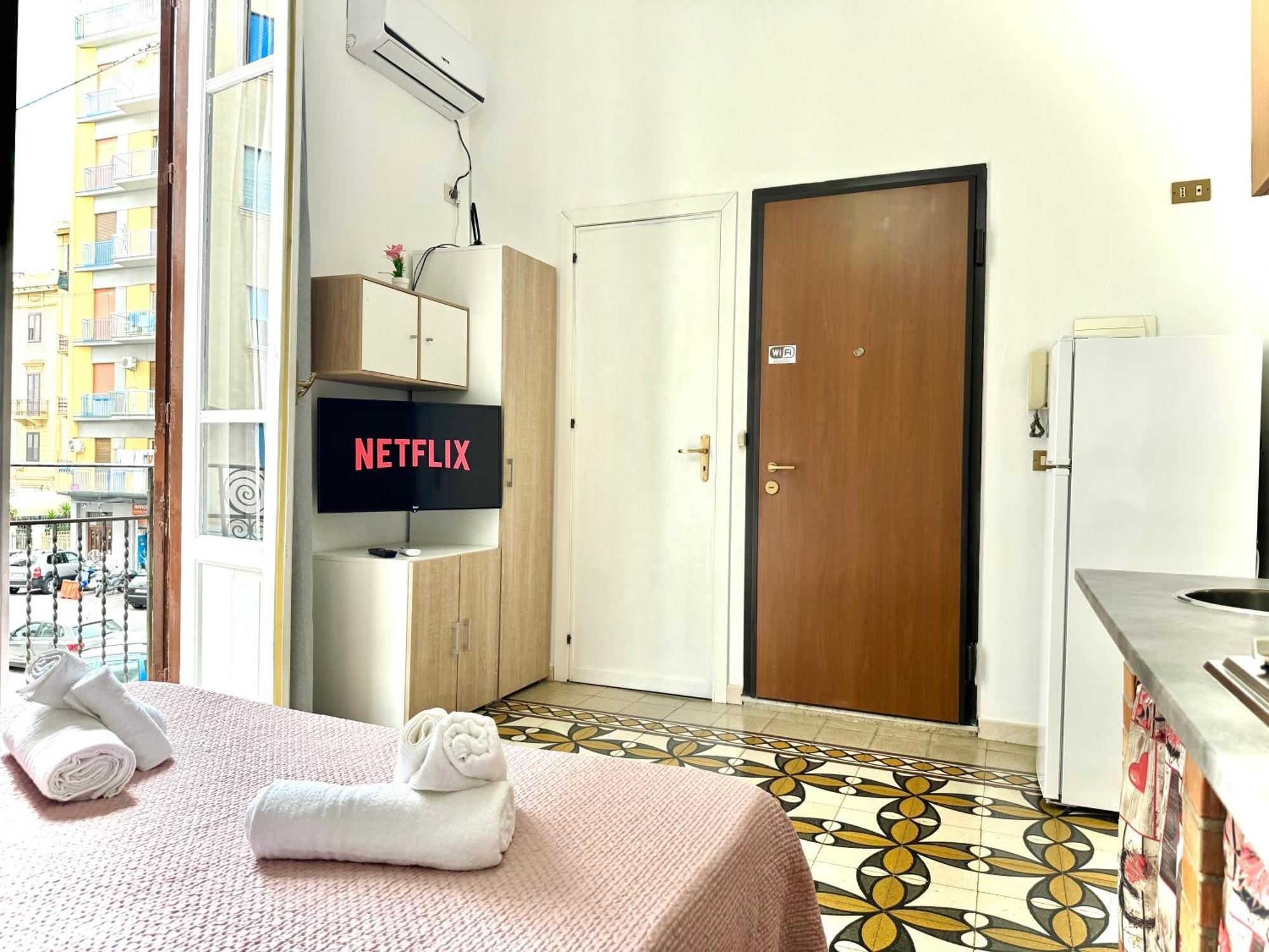 Marilu Apartment Palermo Bagian luar foto